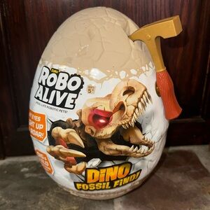 Robo Alive Dino Fossil Find Surprise Robotic Toy by ZURU